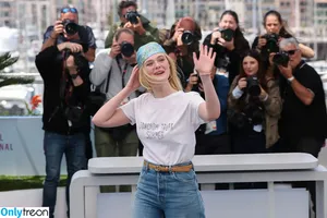 Elle Fanning / ellefanning nude photo #2938