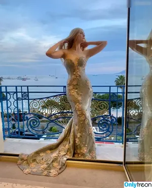 Elle Fanning / ellefanning nude photo #2961