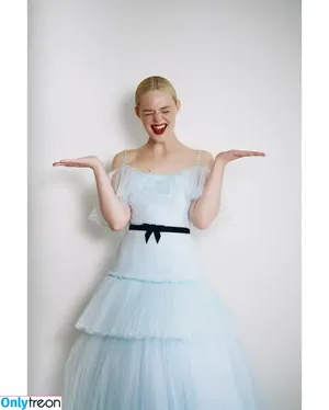 Elle Fanning / ellefanning nude photo #2981