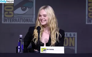 Elle Fanning / ellefanning nude photo #3032
