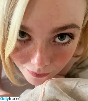 Elle Fanning / ellefanning nude photo #3126