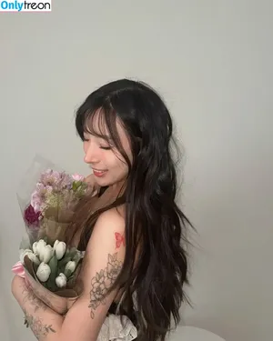 Elle Lee / daintybabyelle / elleleeofficial nude photo #0100