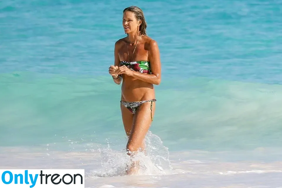 Elle Macpherson nude photo #0288 (ElleMacpherson)