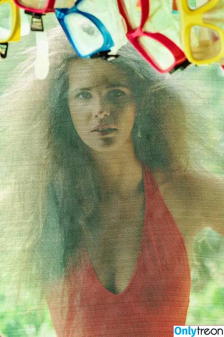 Elle Macpherson nude photo #0317 (ElleMacpherson)