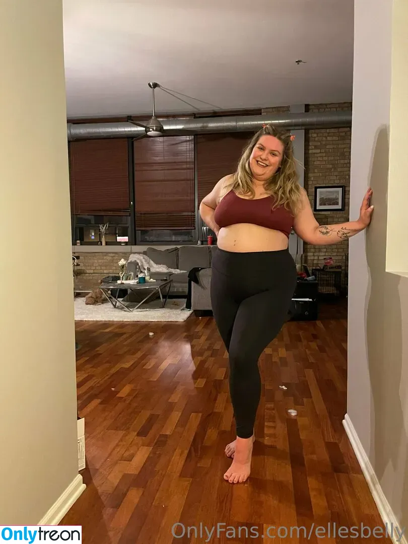 ellesbelly nude photo #0002 (ellesbelly)