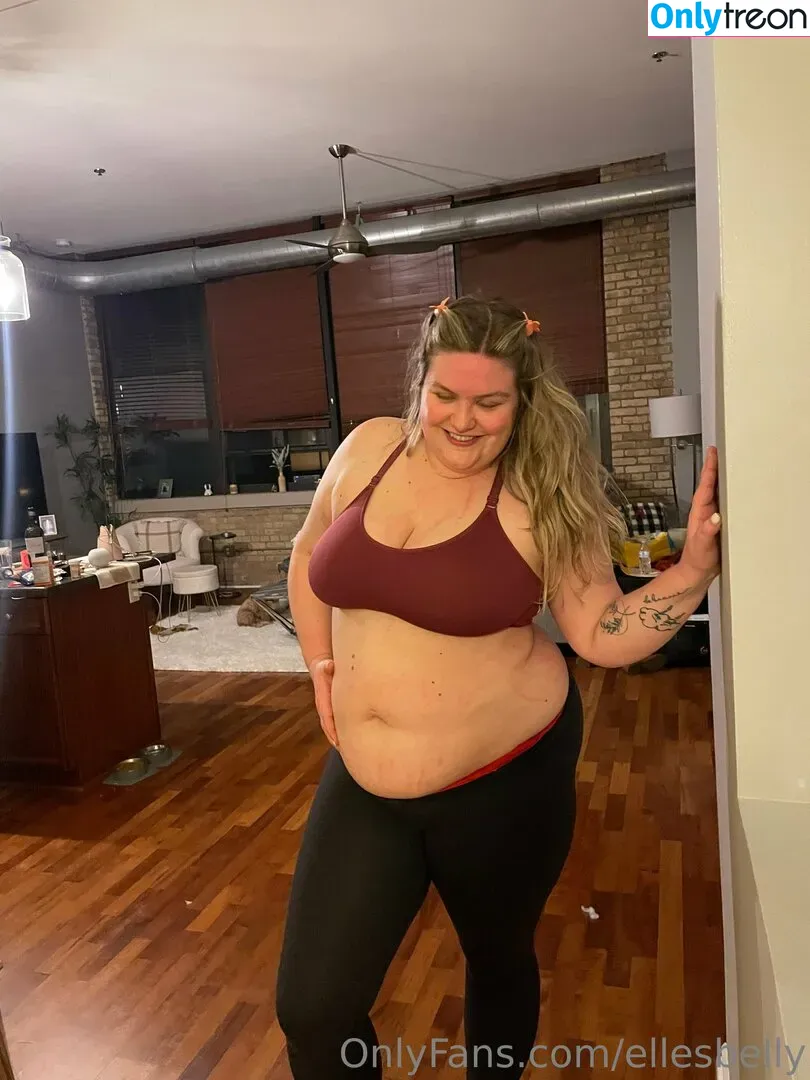 ellesbelly nude photo #0003 (ellesbelly)