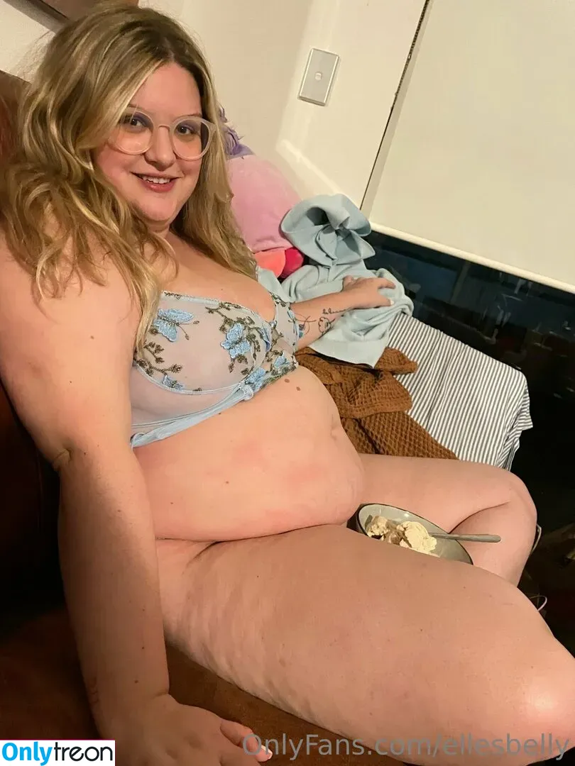 ellesbelly nude photo #0091 (ellesbelly)