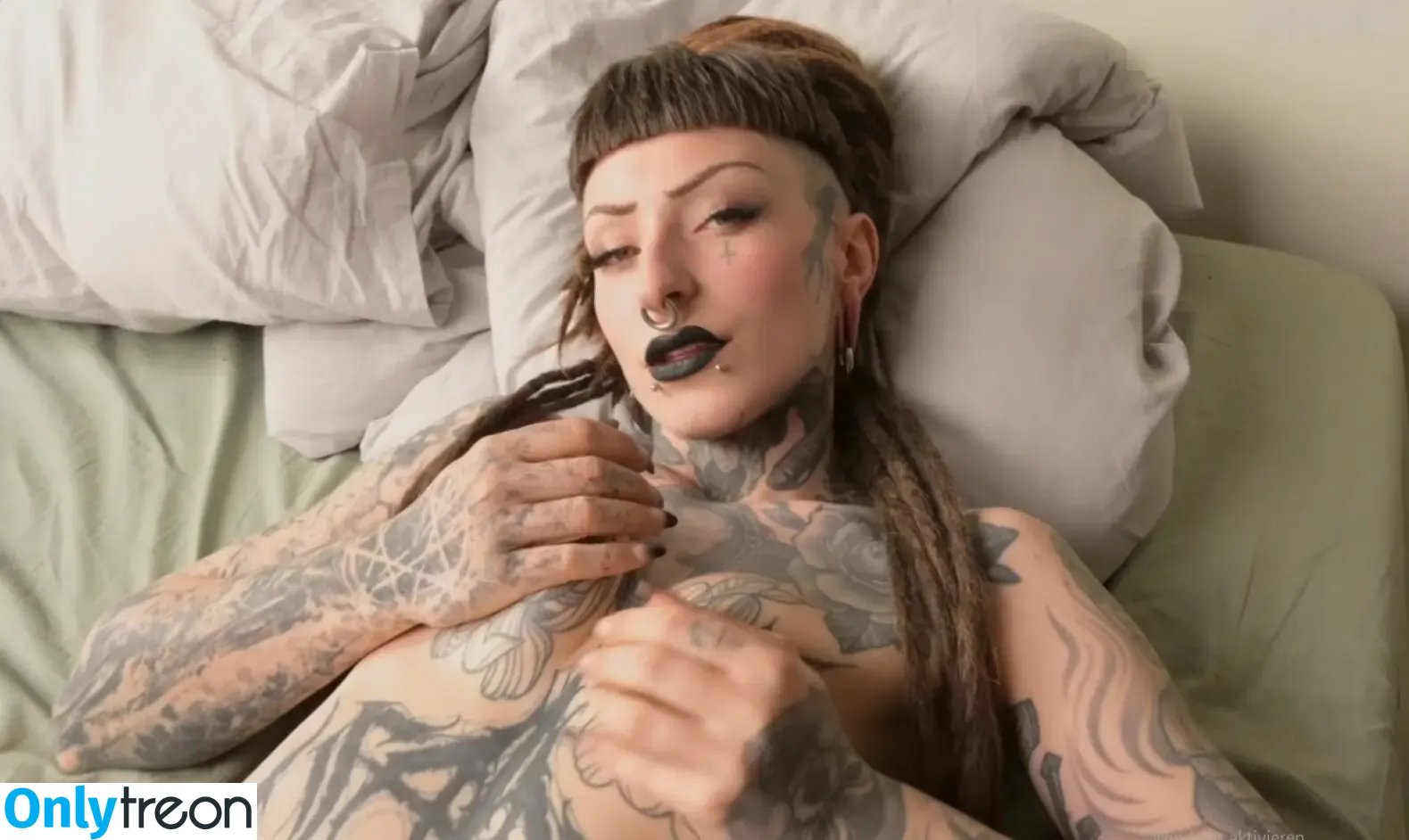 ElliDings666 nude photo #0085 (elli_dings666 / skyress_vip)