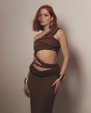 Ellie Bamber / elliebamber_ / honeybambs nude photo #0002