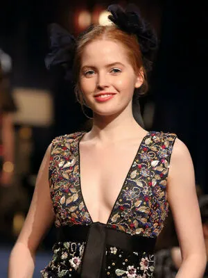 Ellie Bamber / elliebamber_ / honeybambs nude photo #0187