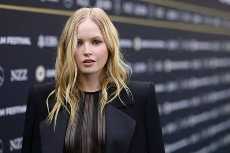 Ellie Bamber / elliebamber_ / honeybambs nude photo #0249