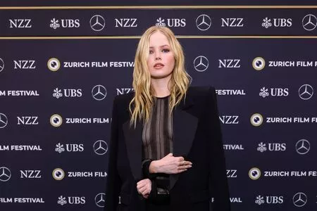 Ellie Bamber / elliebamber_ / honeybambs nude photo #0254