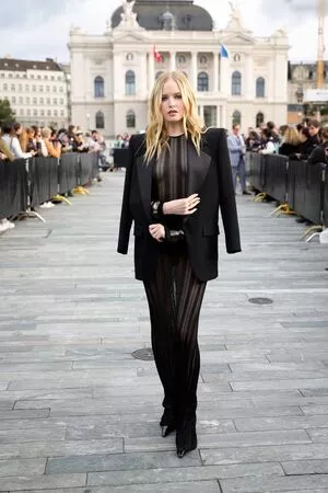 Ellie Bamber / elliebamber_ / honeybambs nude photo #0287