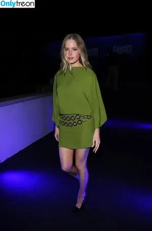 Ellie Bamber / elliebamber_ / honeybambs nude photo #0506