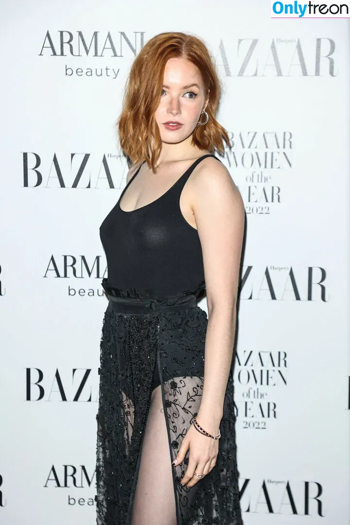 Ellie Bamber nude photo #0055 (elliebamber_ / honeybambs)