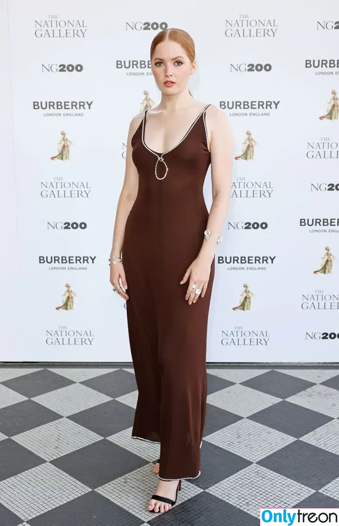Ellie Bamber nude photo #0066 (elliebamber_ / honeybambs)