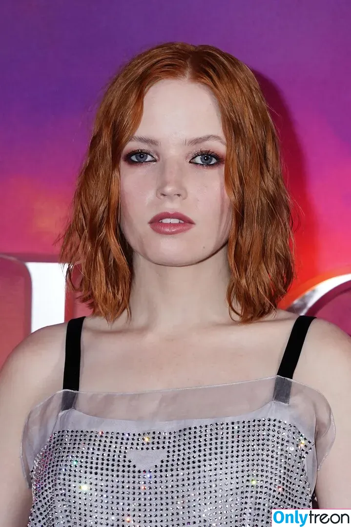 Ellie Bamber nude photo #0092 (elliebamber_ / honeybambs)