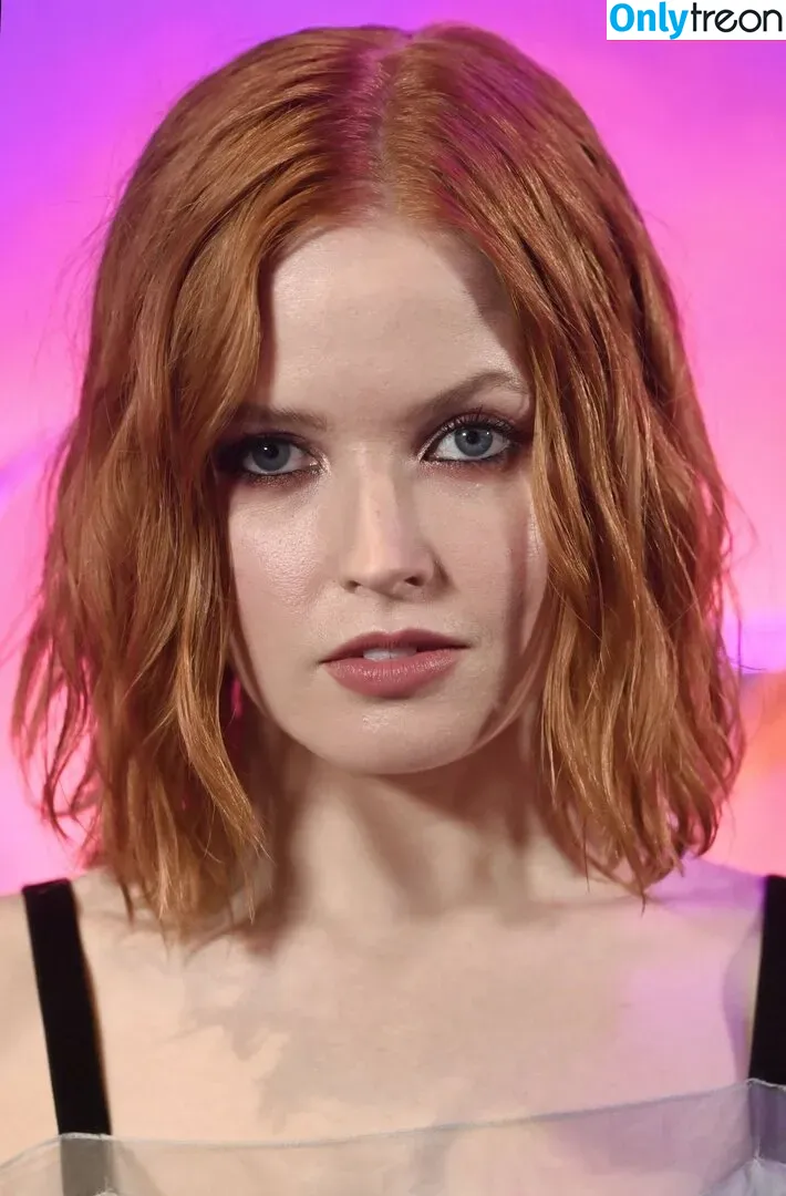 Ellie Bamber nude photo #0104 (elliebamber_ / honeybambs)