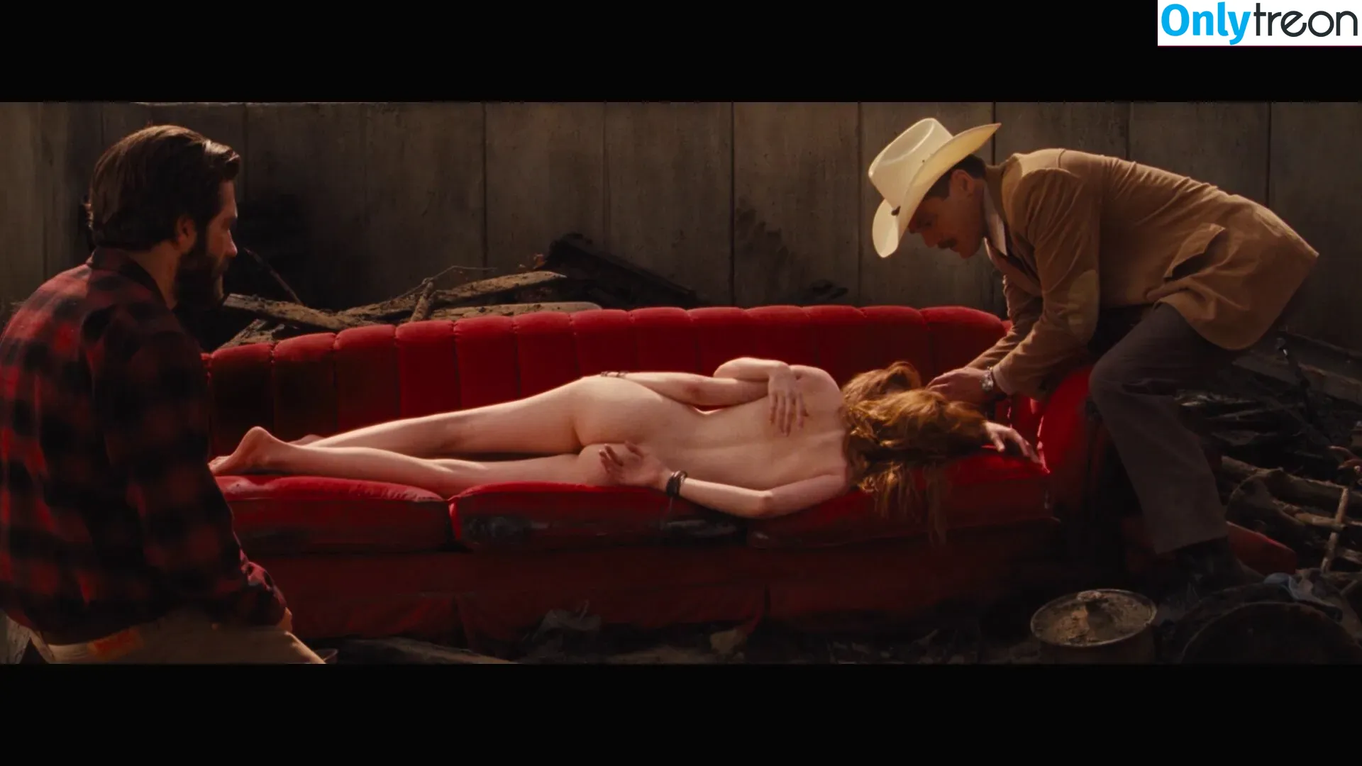 Ellie Bamber nude photo #0131 (elliebamber_ / honeybambs)