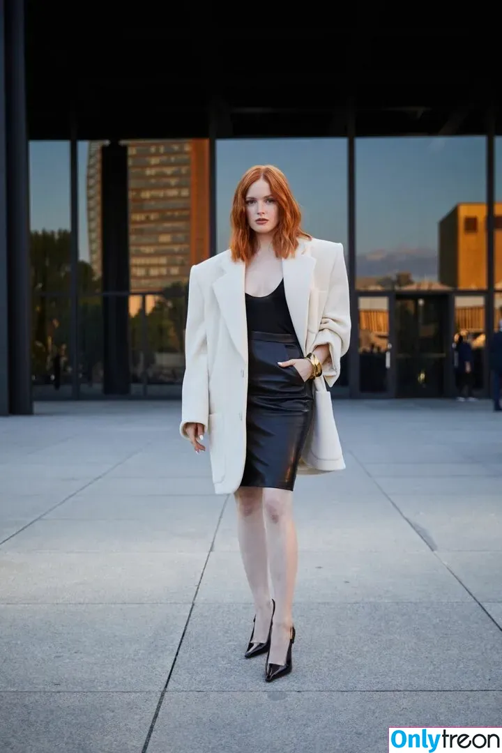 Ellie Bamber nude photo #0141 (elliebamber_ / honeybambs)
