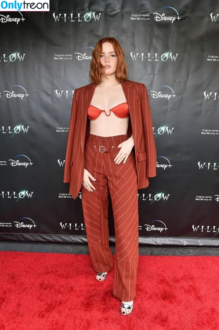 Ellie Bamber nude photo #0172 (elliebamber_ / honeybambs)