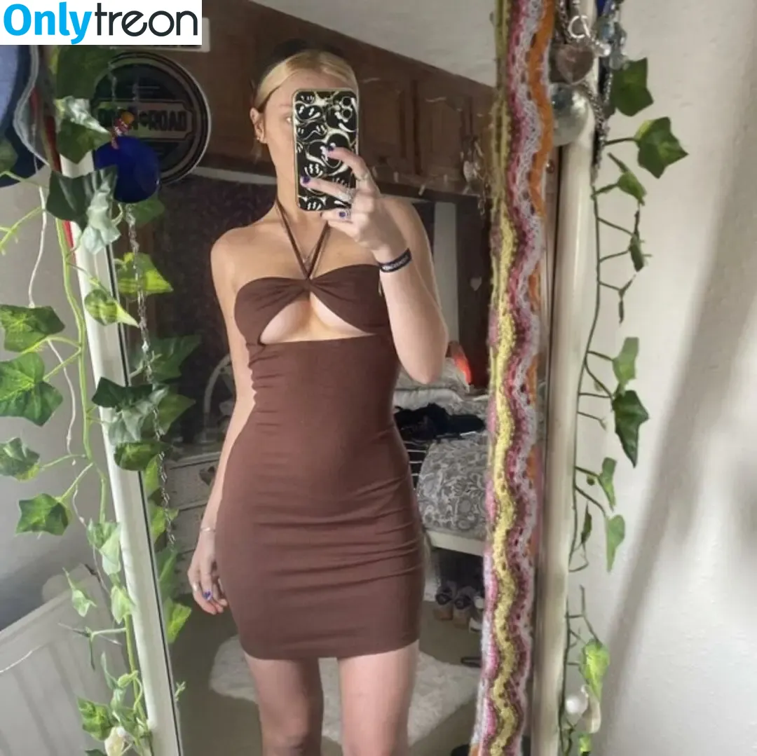 Ellie Done nude photo #0015 (elliedonex / sisbliss)