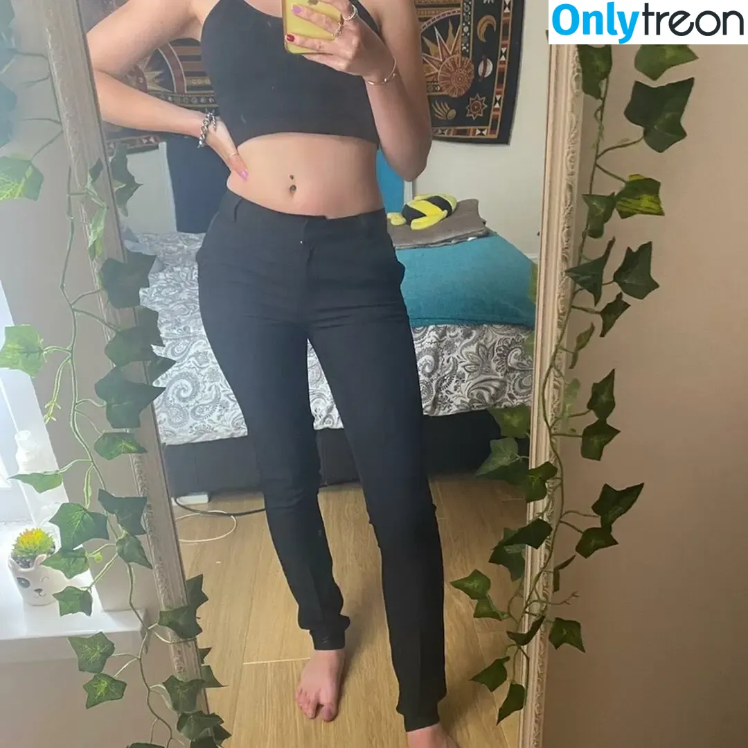 Ellie Done nude photo #0061 (elliedonex / sisbliss)
