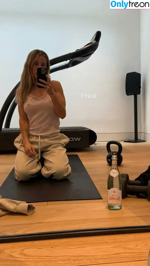Ellie Goulding nude photo #0961 (elliegoulding / zarinamae)