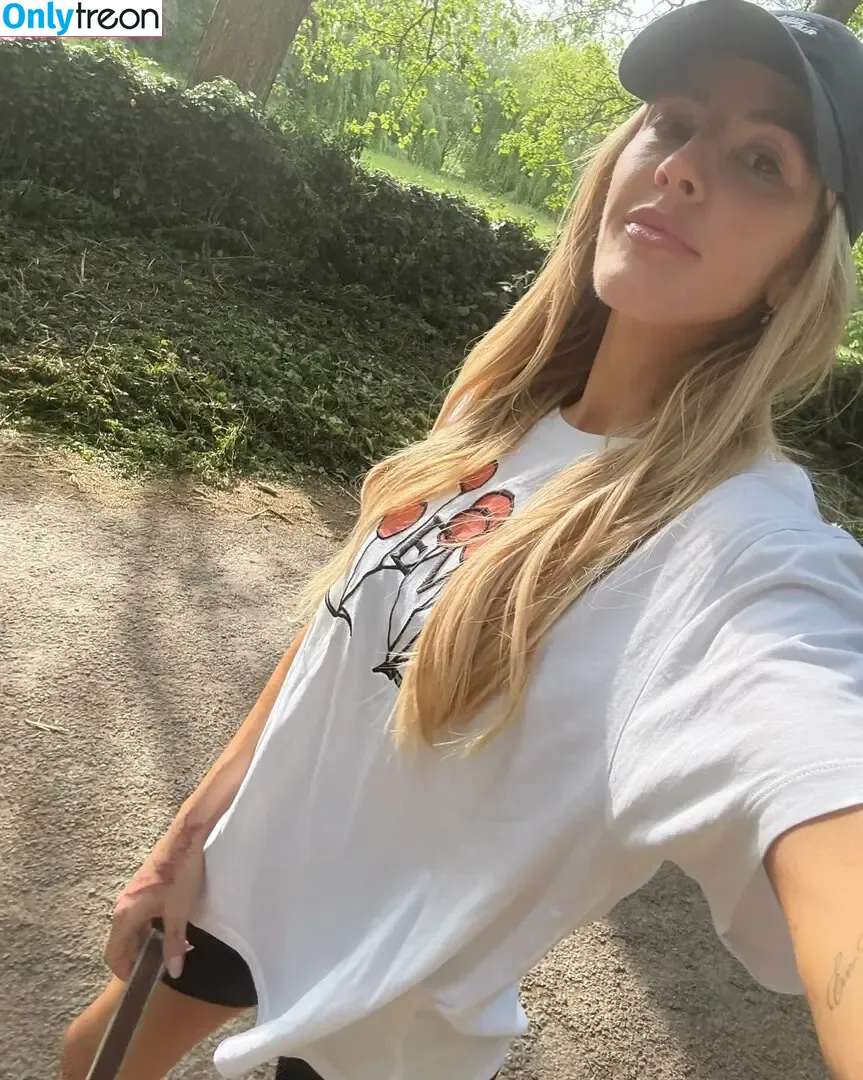 Ellie Goulding nude photo #0977 (elliegoulding / zarinamae)