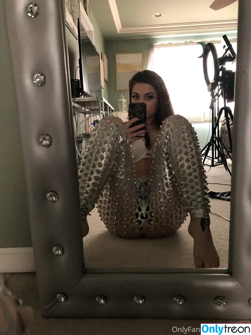 Ellie Idol nude photo #0223 (Princessellieidol / ellie_idol / ellieidol / worshipellieidol)