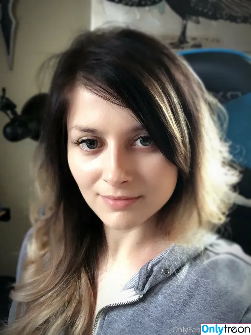 Ellie Idol nude photo #0231 (Princessellieidol / ellie_idol / ellieidol / worshipellieidol)