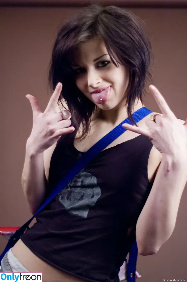 Ellie Idol nude photo #0567 (Princessellieidol / ellie_idol / ellieidol / worshipellieidol)