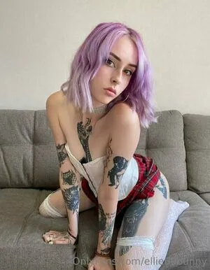Ellie69bunny / Turbulent_Ad9733 / elliebunny132 nude photo #0195