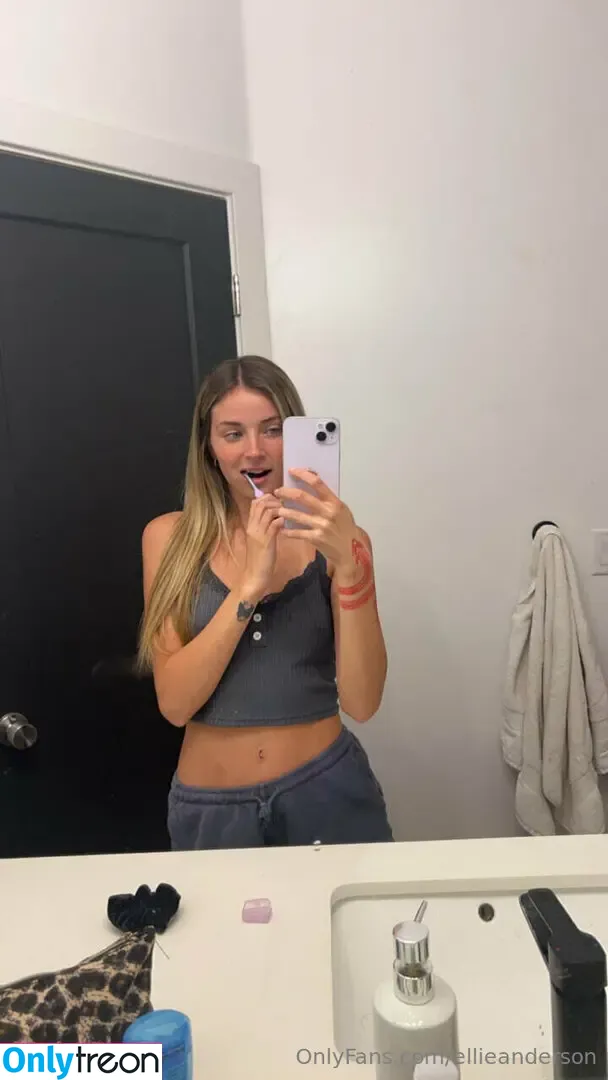 ellieanderson nude photo #0067 (ellieanderphd)