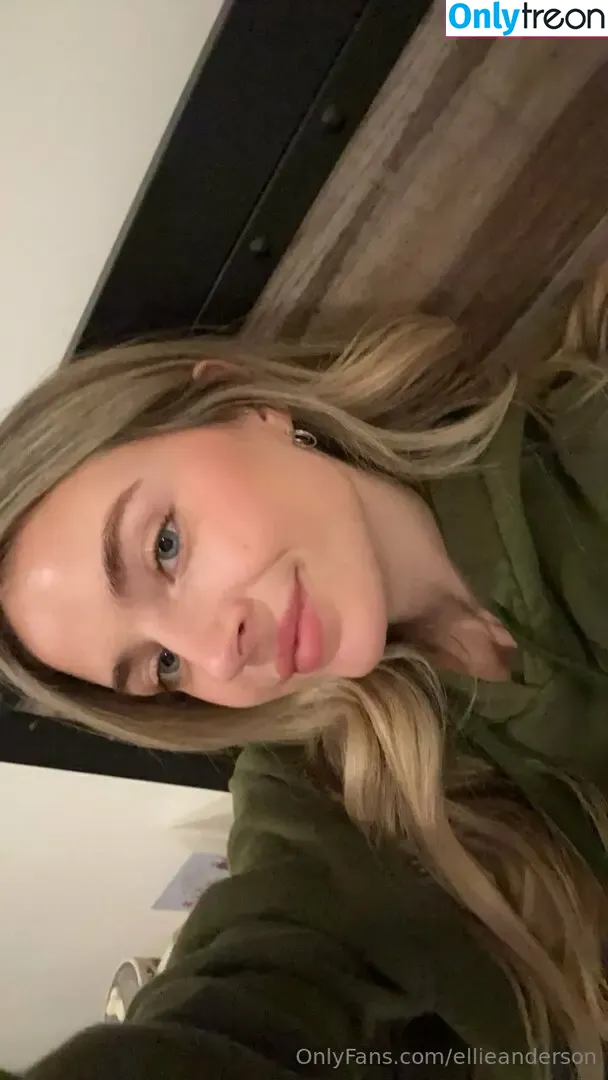 ellieanderson nude photo #0198 (ellieanderphd)