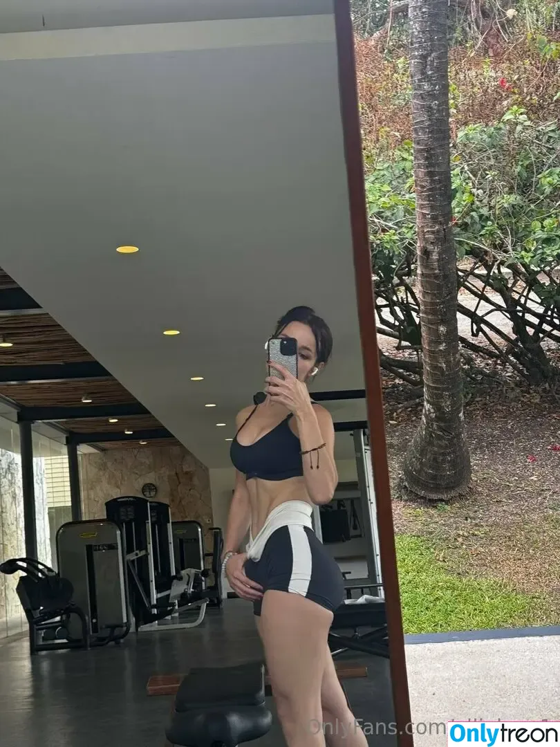 ellieleen nude photo #1845 (ellieleen1 / itsnoteliieleen)