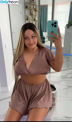 Ellybean / ellybeanxo nude photo #0011