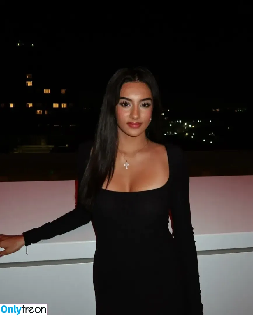 Ellysa Yagho nude photo #0004 (ellysa.yagho)