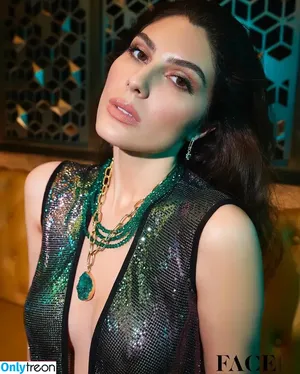 Elnaaz Norouzi / iamelnaaz nude photo #0022