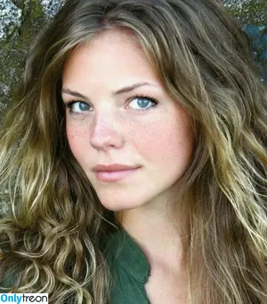 Eloise Mumford / eloisemumford nude photo #0002