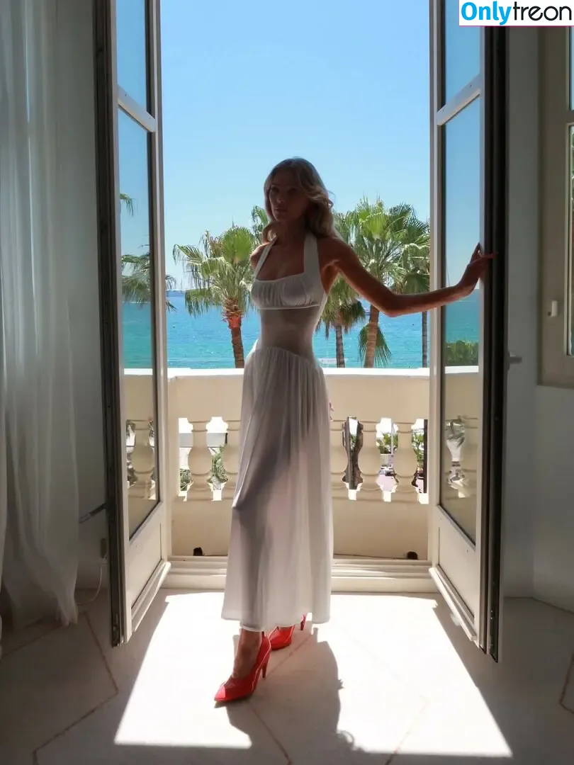 Elsa Hosk nude photo #2533 (elsahosk / hoskelsa)