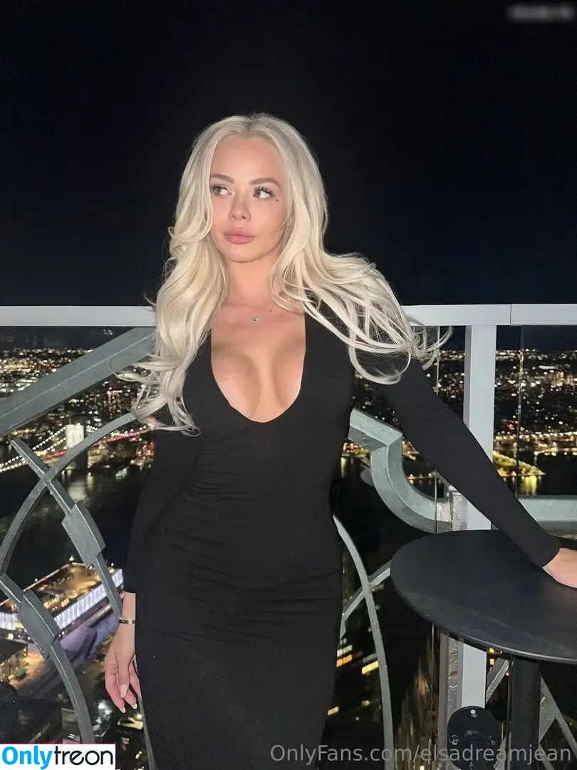 Elsa Jean nude photo #0503 (elsadreamjean / elsajeanofficial)