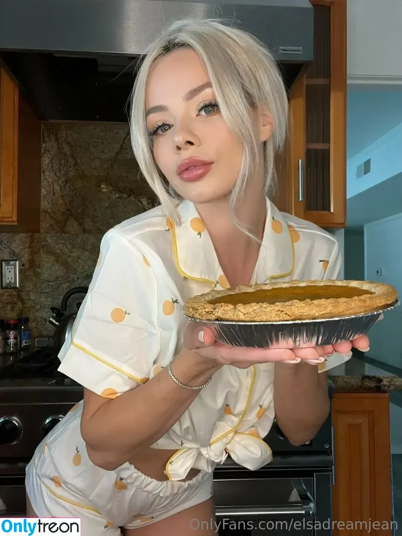 Elsa Jean nude photo #0572 (elsadreamjean / elsajeanofficial)