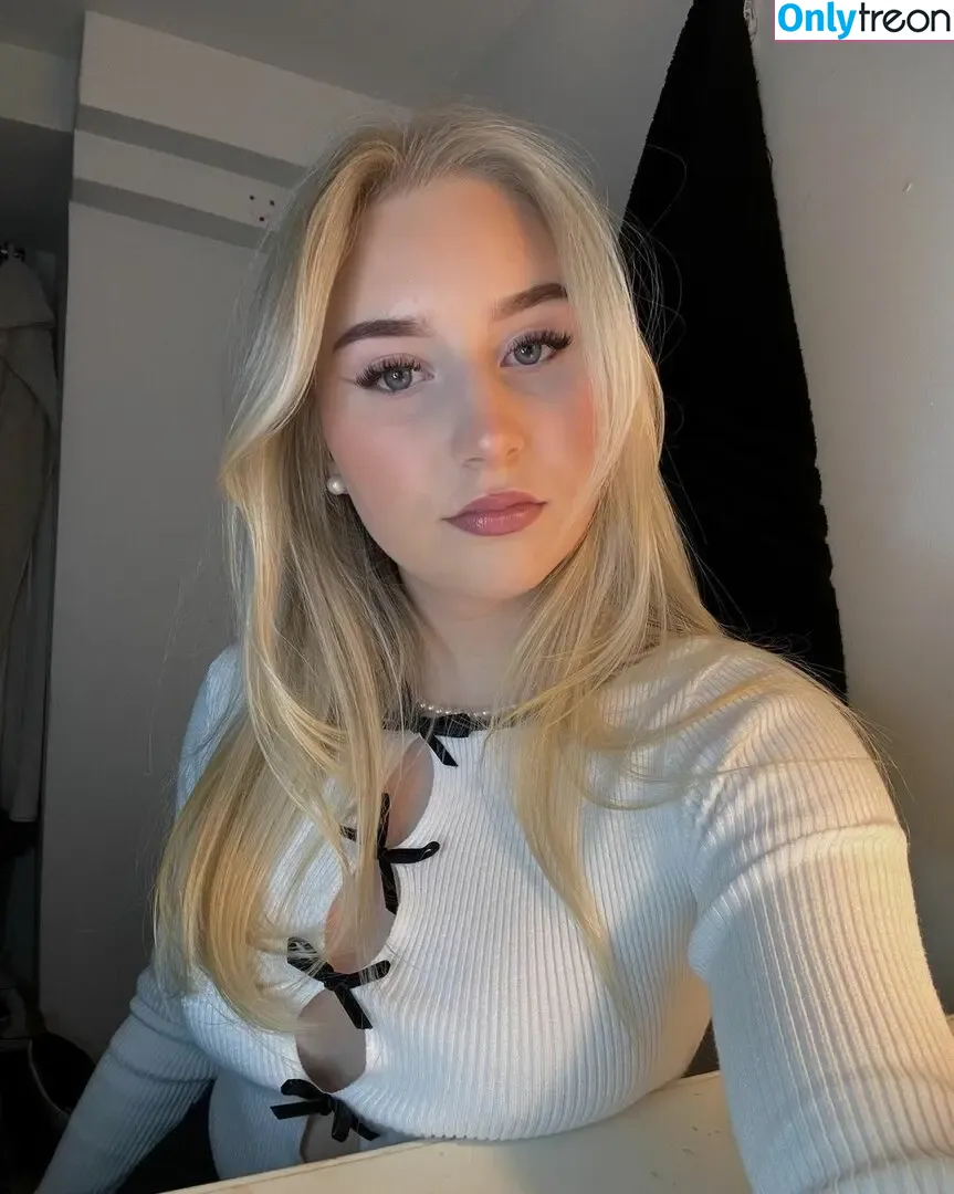 Elsa Kekkonen nude photo #0035 (elsakekkonen)