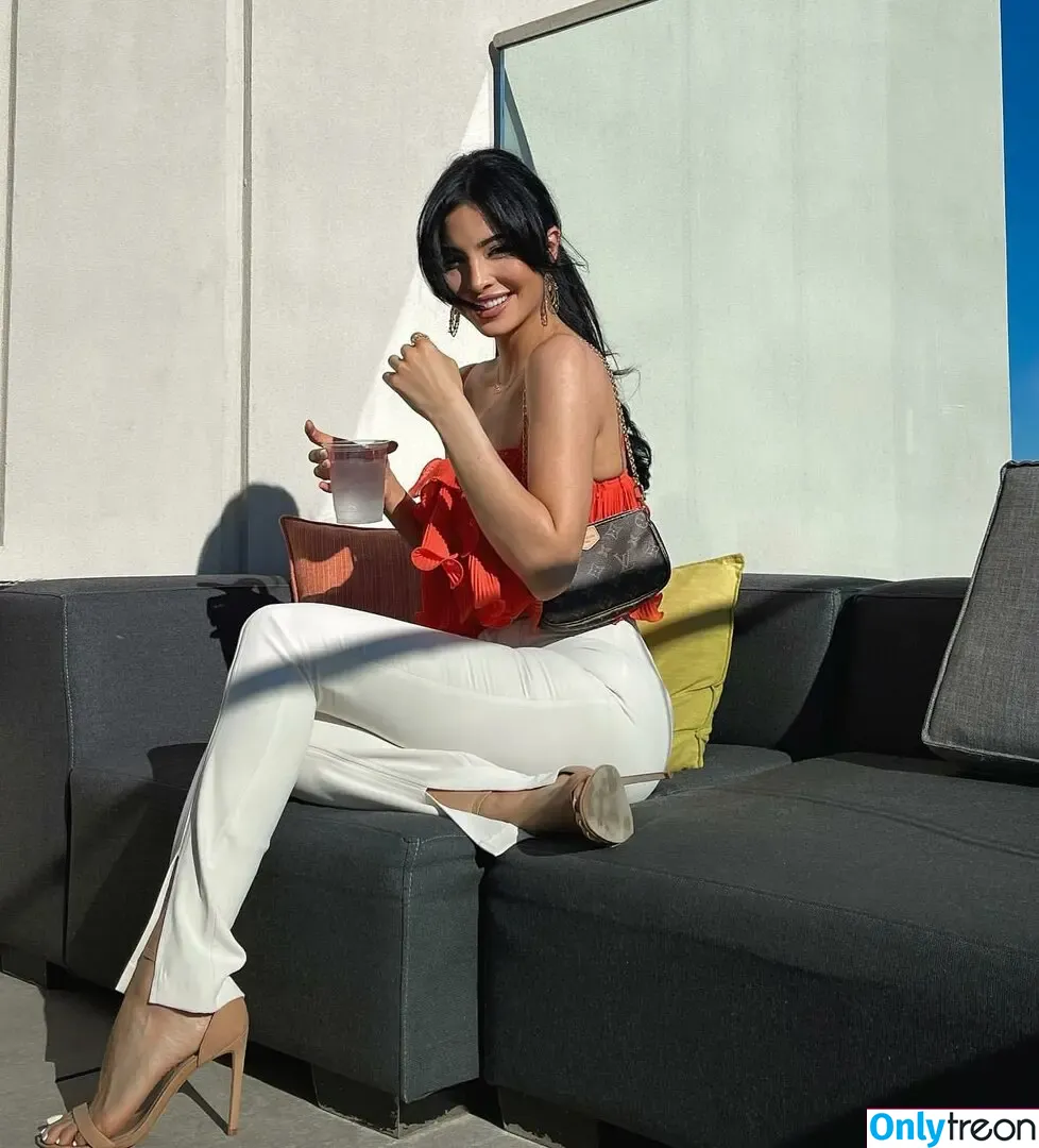 Elwa Saleh nude photo #0129 (elwasaleh)
