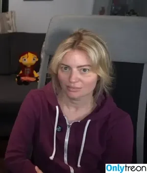 Elyse Willems / elysewillems nude photo #0284