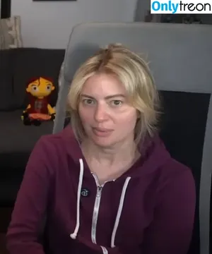 Elyse Willems / elysewillems nude photo #0285
