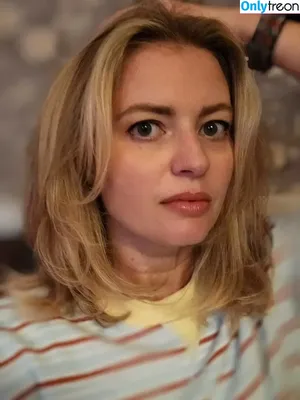 Elyse Willems / elysewillems nude photo #0294