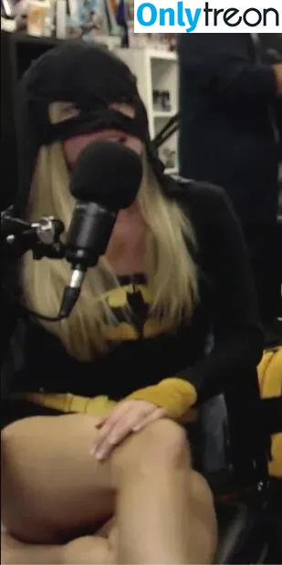 Elyse Willems nude photo #0016 (elysewillems)