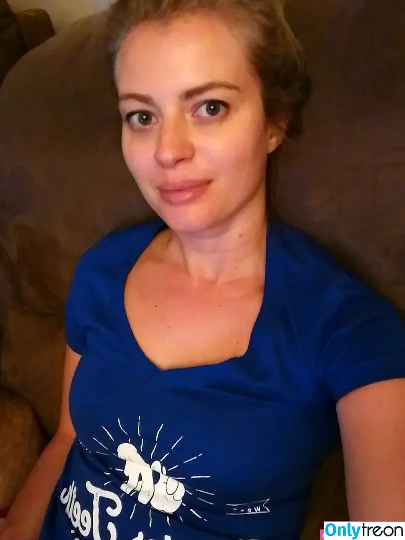 Elyse Willems nude photo #0283 (elysewillems)